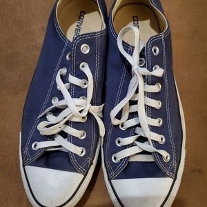 Converse All-stars ( Chuck Taylor)